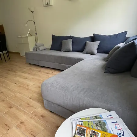 Kolokan Apartmanhaz